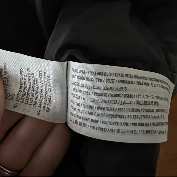 Hollister womens faux leather jacket, black, size large - Picture 4 of 4